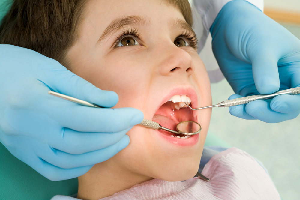 儿童齿科专科 儿童正畸常见的错颌畸形的矫治方法:   (1)预防矫治:在